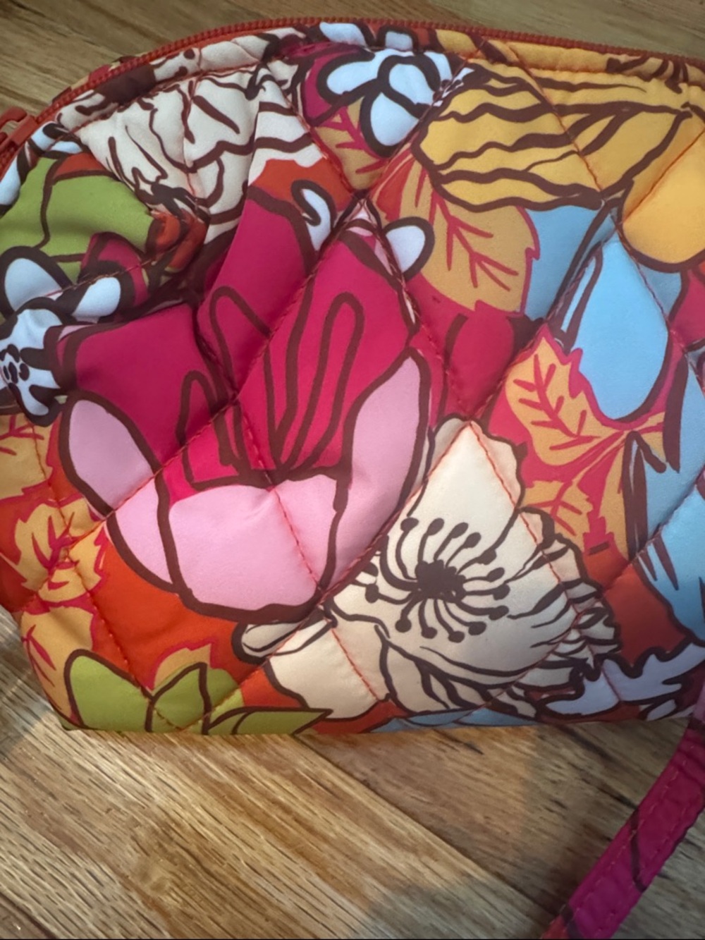 NWT Vera Bradley Camera Bag
Crossbody Midday Garden Ultralight Small Purse - Picture 6 of 8